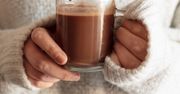 Jak przygotować idealną gorącą czekoladę? Wystarczy szczypta tego proszku