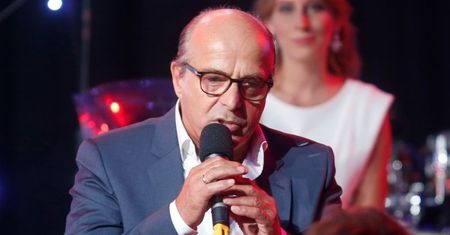 Jan Pospieszalski SKRYTYKOWAŁ walkę rządu z pandemią na antenie TVP. Uznano, że "naruszył etykę dziennikarską"