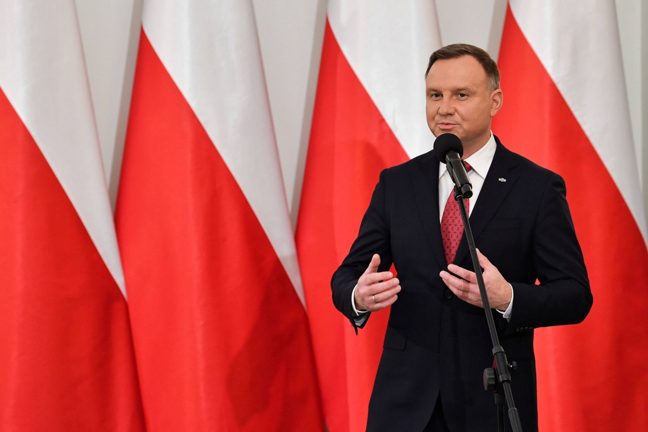 Andrzej Duda o likwidacji "Memoriału". "Sumienia nie da się zdusić" 