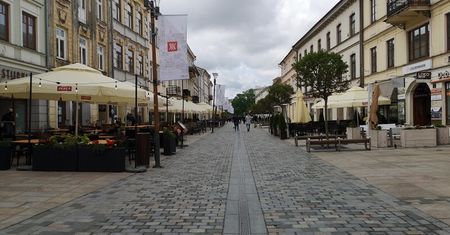 Restauratorzy zapłacą mniej za ogródki na deptaku. Zaoszczędzą tysiące złotych