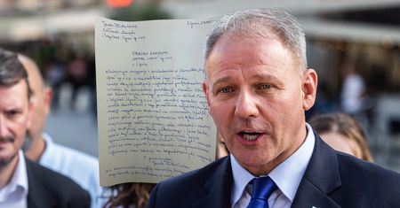 Protasiewicz podjął decyzję. Wrzucił pismo do sieci