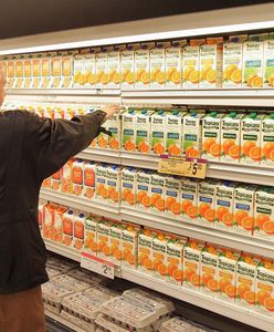 Światowy gigant w tarapatach. Przestawia się na tańsze soki