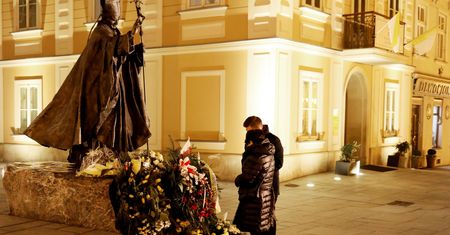 "Nie wiem, co tu zostanie". Problemy w rodzinnym mieście Jana Pawła II