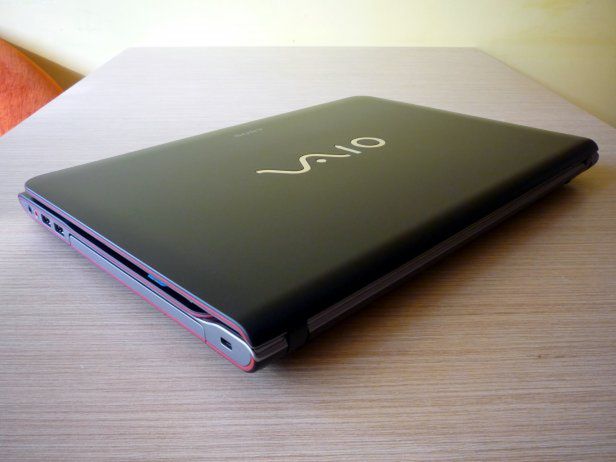 Sony VAIO E14 – 14-calowy obiekt pożądania [test] 1