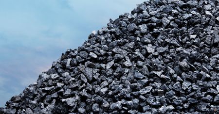 "Potężne tąpnięcie" w elektrowniach węglowych. Prognoza nie zostawia złudzeń