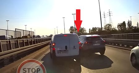 Dwóch "szeryfów" na drodze w Warszawie. Walczyli do końca