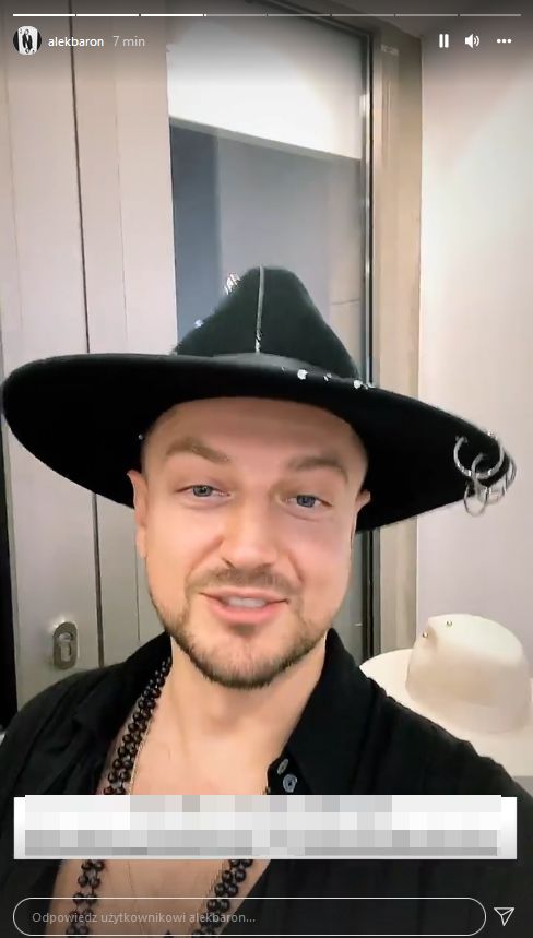 Baron wspiera Sandrę Kubicką w roli projektantki kapeluszy