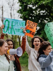 Dying for climate. Deadliest country for environmental activists