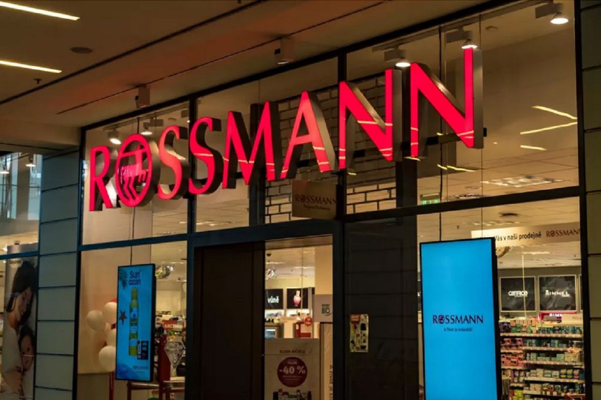 Zdmuchnij pianę w apce Rossmanna. Innowacja w sklepie