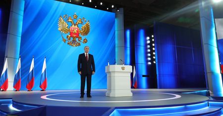 Łamanie prawa, gospodarki i sąsiada. Tak świat widzi Władimir Putin