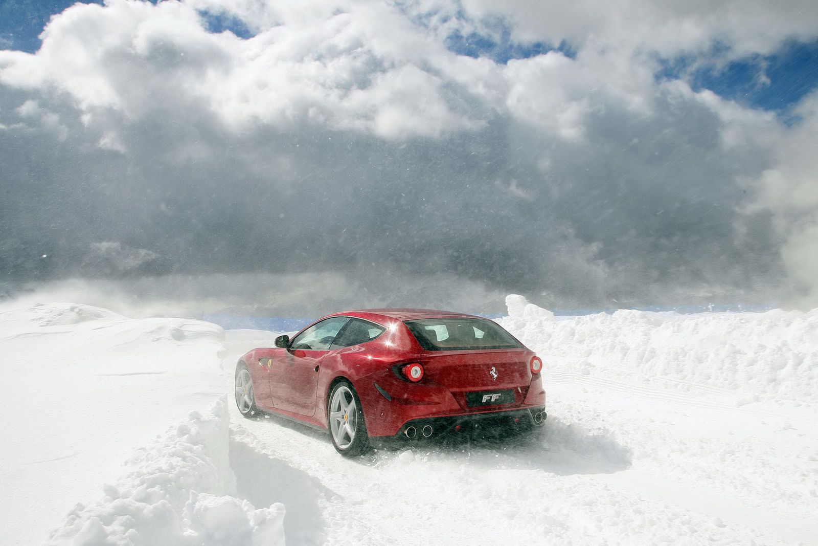 Nowa sesja zdjęciowa Ferrari FF [galeria] 20