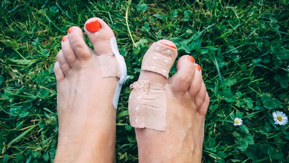 blasen, blase, pflaster, verletzung, wandern, schuhwerk, schuhe, schlecht, schlechte, billig, billige, qulität, wanderschuhe, sportschuhe, sport, trekking, sparen, gespart, günstig, problem, probleme, schmerz, schmerzen, schmerzende, beine, bein, leben, abenteuer, erlebniss, freude, glück. glücklich, unterwegs, unternehmung, erinnerungen
