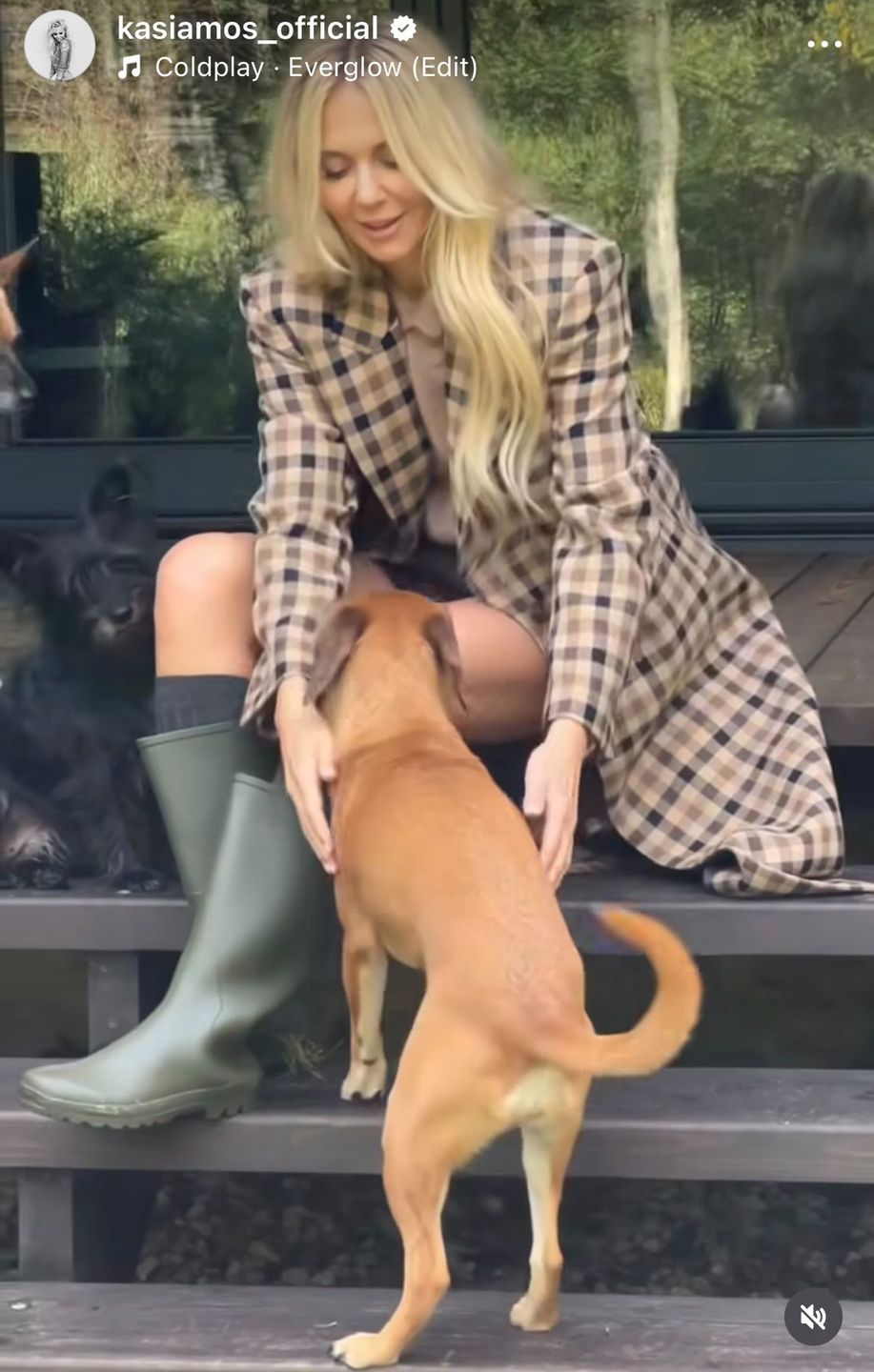 Kasia Moś w oryginalnej stylizacji na jesień