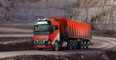 Autonomiczne ciężarówki Volvo wspomogą zawodowych kierowców w kopalni wapienia