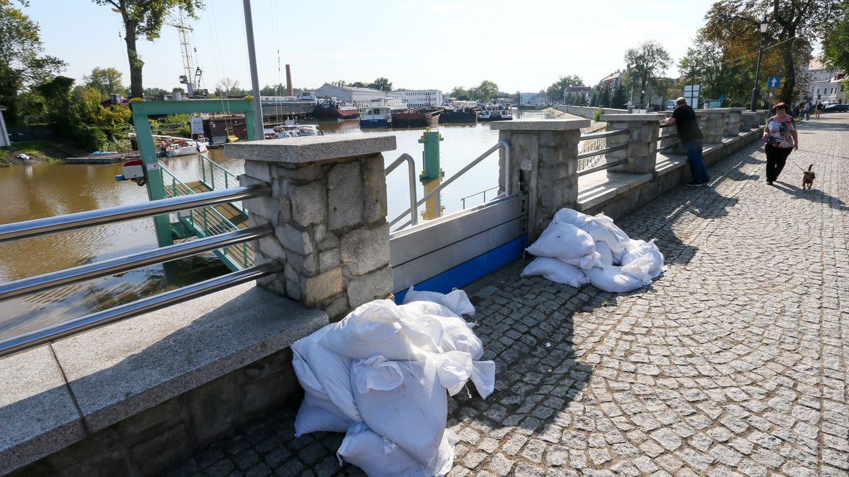 PE zaapelował do KE o większe fundusze na pomoc dla powodzian