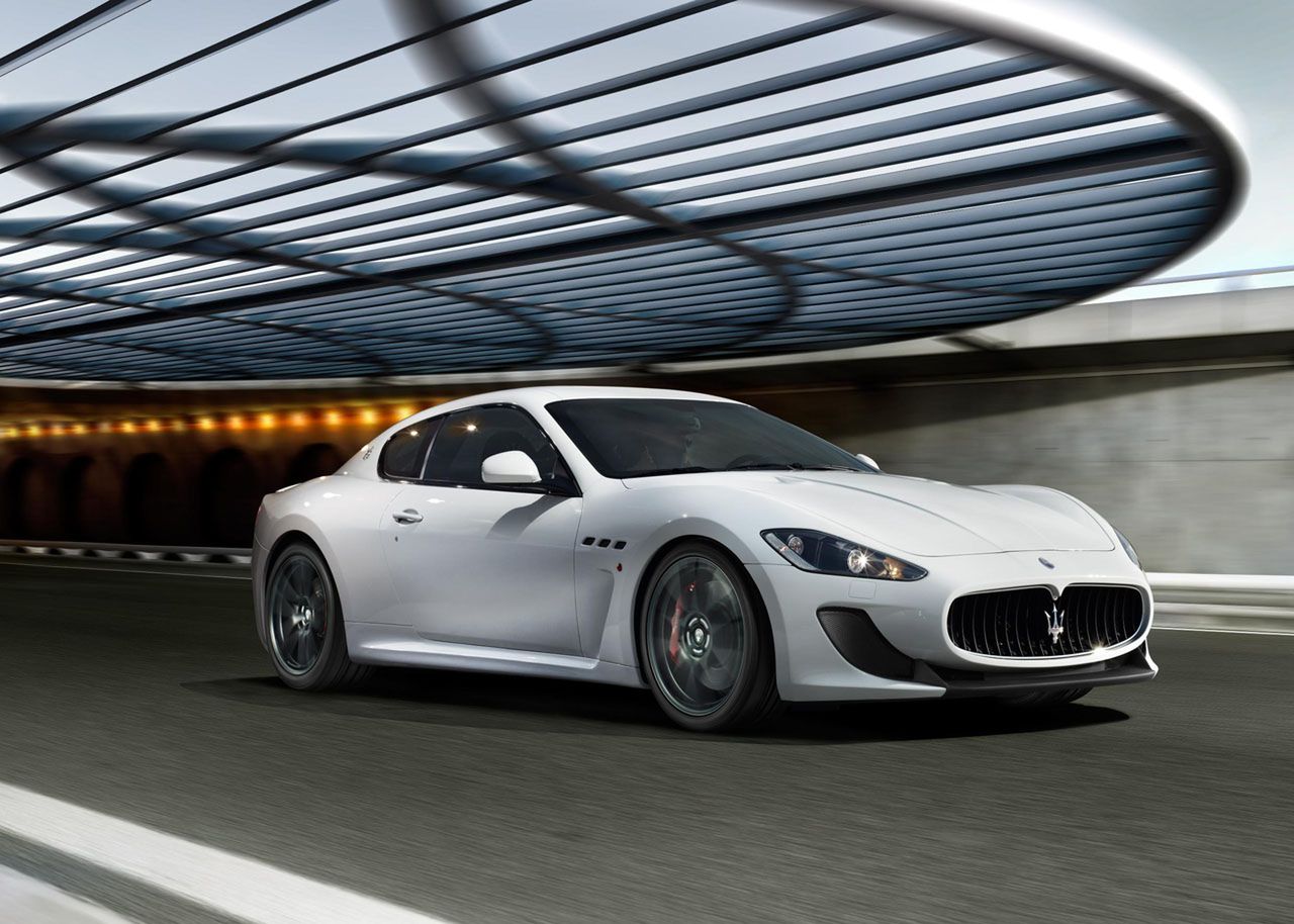 Maserati GranTurismo MC Stradale - 0-100 km/h: 4,5 s