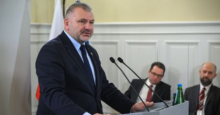 "Panie redaktorze, to nie jest śmieszne". Żurek przerwał konferencję
