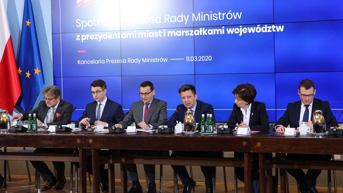Muller: Tzw. podatek od smartfonów? W rządzie jest zielone światło.
