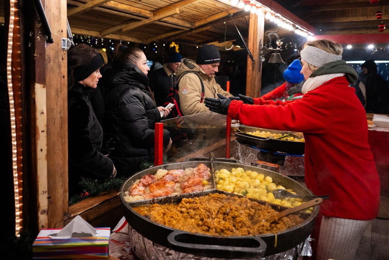 Przestaniesz się dziwić, że pierogi i grzane wino na jarmarku kosztują majątek