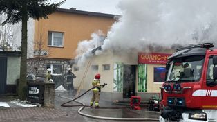 Wieluń: Pożar w popularnym barze orientalnym. Strażacy wynieśli osiem butli z gazem