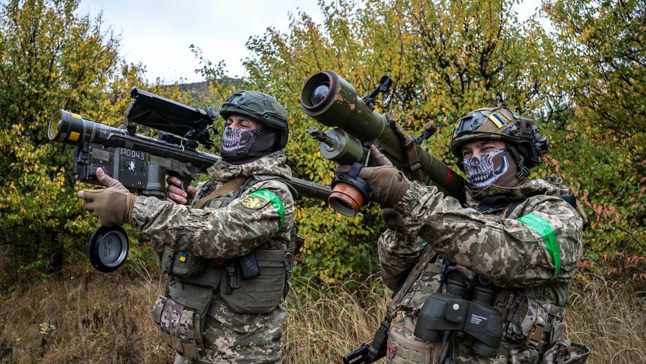Wojna w Ukrainie rok 2024
DONETSK OBLAST, UKRAINE - OCTOBER 19: Two Ukrainian soldiers check the scopes of their anti-aircraft systems to ensure they?re working properly before heading out on a mission in Donetsk Oblast, Ukraine on October 19, 2024. The Ukrainian military relies on small, mobile units to defend and protect the skies as warfare evolves, with the proliferation of drones and Russian air superiority. Fermin Torrano / Anadolu/ABACAPRESS.COM
AA/ABACA