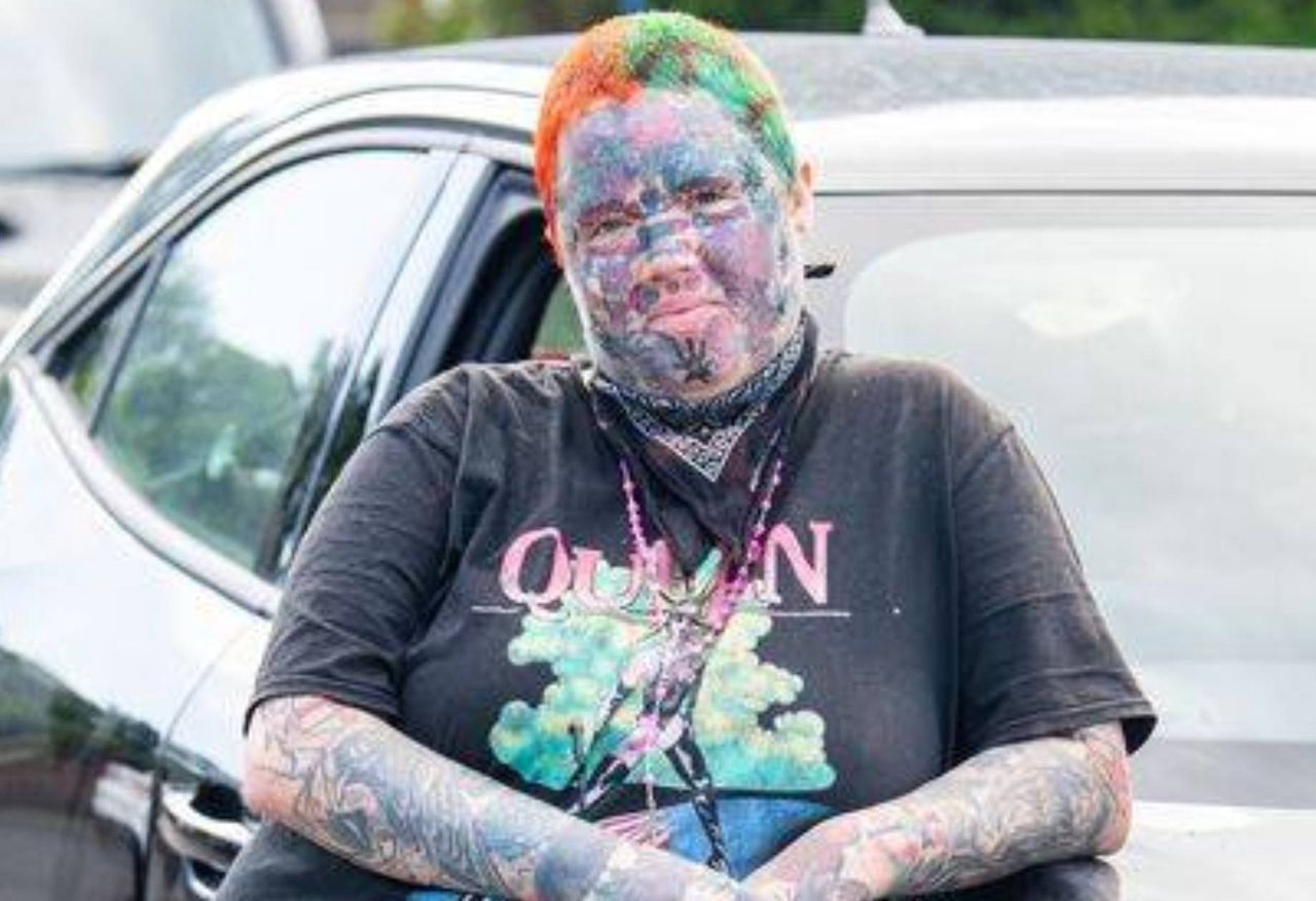 She has over 800 tattoos. She showed what she would look like without them.