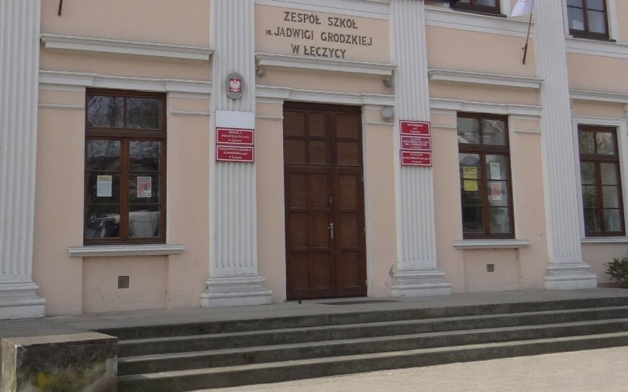 Na zdjęciu Zespół Szkół im. J. Grodzkiej w Łęczycy