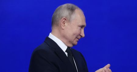 Wyciekły "ściągi" agentów. Tak chcą "chronić" Putina