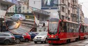 Skoda "zaparkowana" na torach tramwajowych w Zabrzu. Burza w sieci