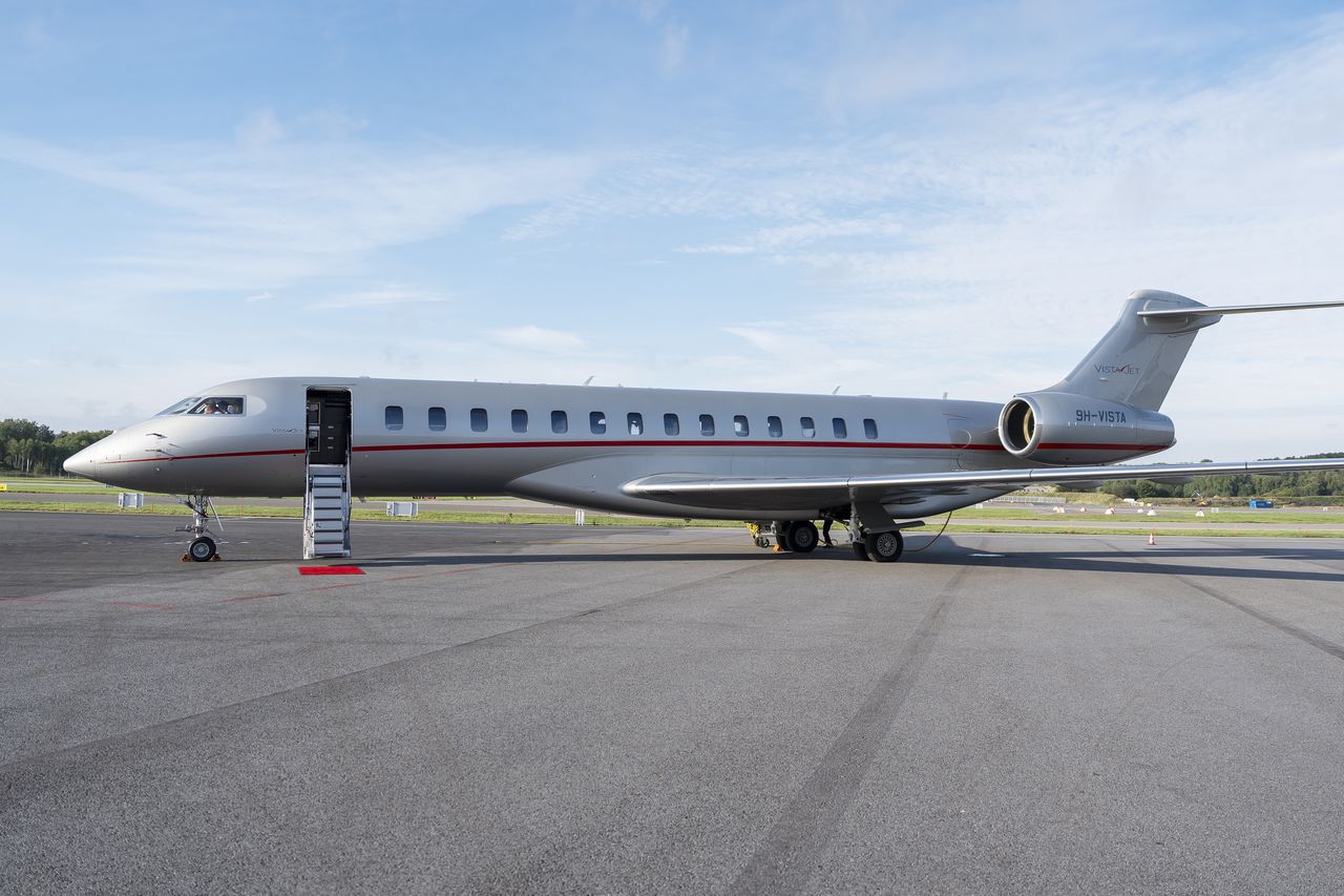 Nawet 25 tys. dolarów za godzinę. Oto kogo stać na latanie prywatnymi samolotami