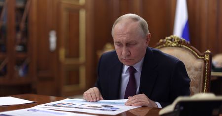 KE pracuje nad wycofaniem rosyjskiego gazu do 2025 r. "Nie jest za późno, aby przerwać"
