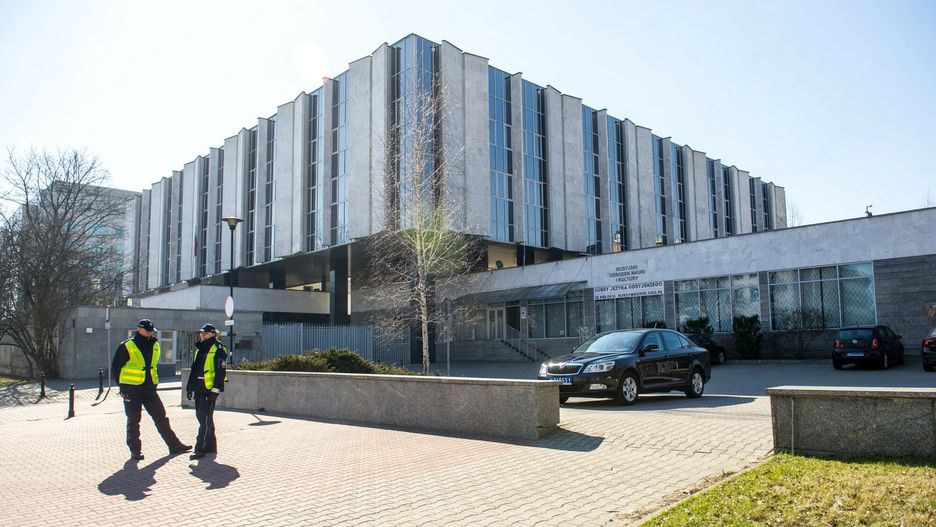 Rosyjskie nieruchomo?ci w Warszawie
Fot. Bartosz Krupa/East News. Warszawa 18.03.2015.  Budynek ambasady Federacji Rosyjskiej w Warszawie. Wydzial Konsularny oraz Rosyjski Osrodek Nauki i Kultury.
Bartosz Krupa