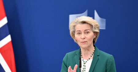 Tanie towary z Chin zaleją Europę? Szefowa KE ostrzega