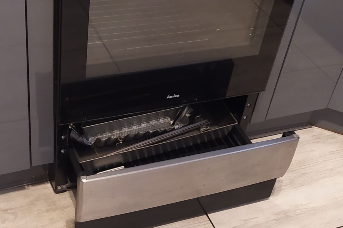 Unlocking the hidden potential of your oven's warming drawer