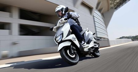 Trzy nowe skutery Suzuki w klasie 125. Znamy ceny