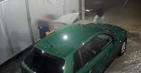Kolejna próba kradzieży auta na myjni. Chyba pojawiła się nowa metoda