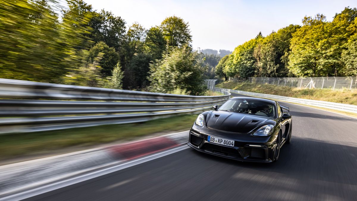 Porsche 718 Cayman GT4 RS