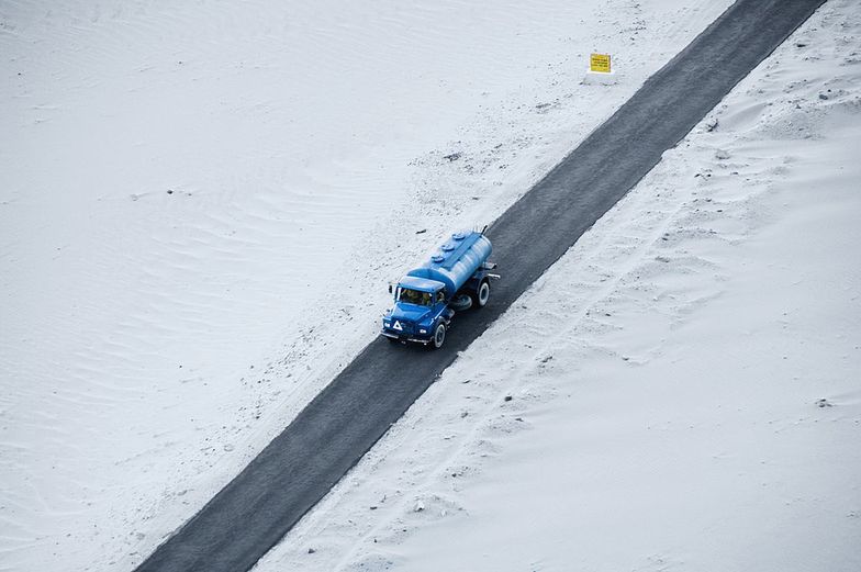 Ropa tanieje na początku tygodnia. Wszyscy wyczekują na ruch kartelu