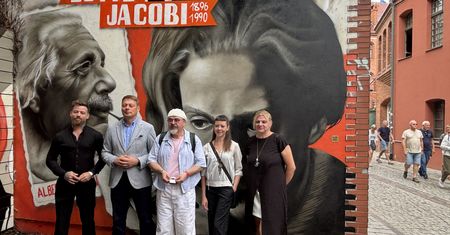 Toruń upamiętnił Lotte Jacobi. Powstały mural, rzeźba i wystawa