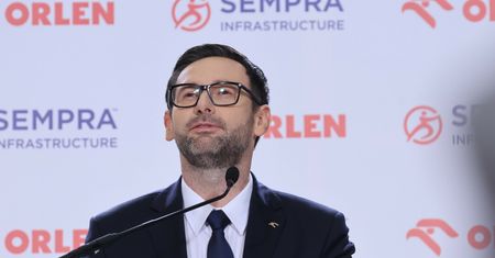 Orlen przejmie cały gaz z nowego terminala w Gdańsku. Podpisano umowę