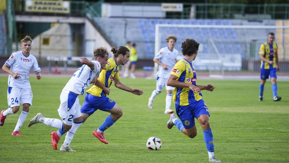 Po trzech kolejkach Betclic 3. Ligi piłkarze Elany mają na koncie zaledwie 3 punkty.