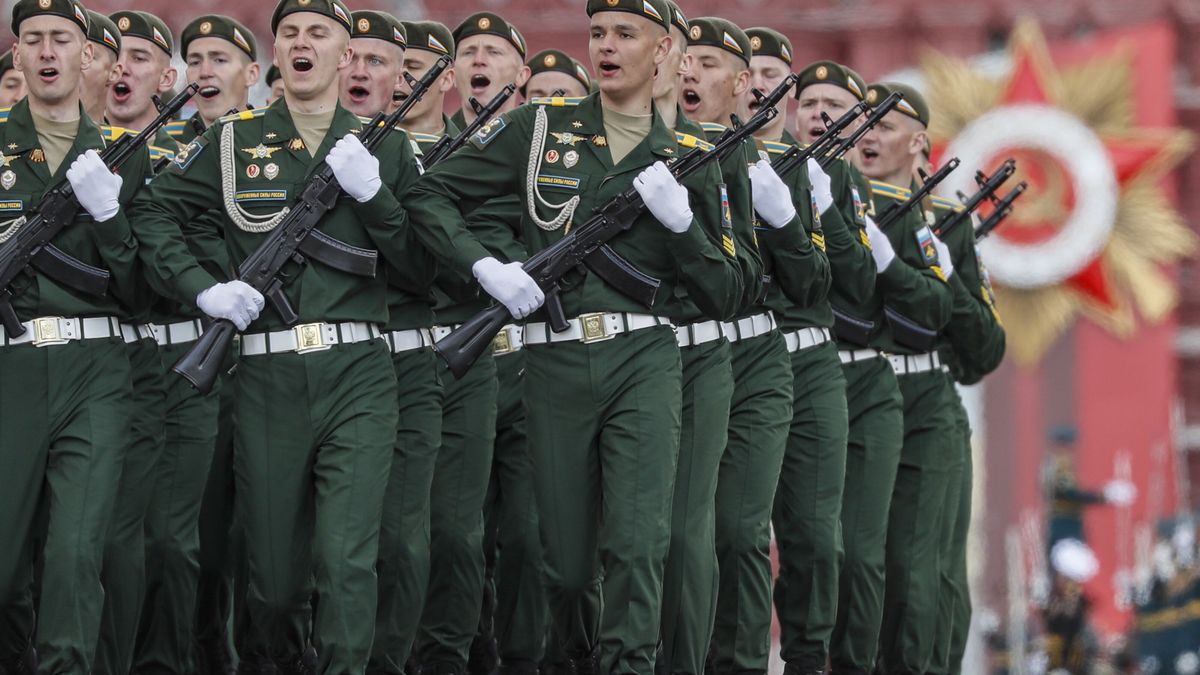 Ukryta mobilizacja? Do komisji wojskowych zgłasza się wielu "ochotników".