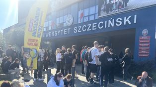 Szczecin: Przyszli maturzyści tłumnie stawili się na Uniwersytecie