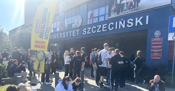 Szczecin: Przyszli maturzyści tłumnie stawili się na Uniwersytecie