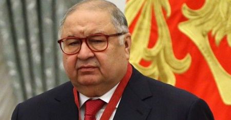 Niemiecki polityk protestował przeciw oligarchom. Teraz dostaje groźby