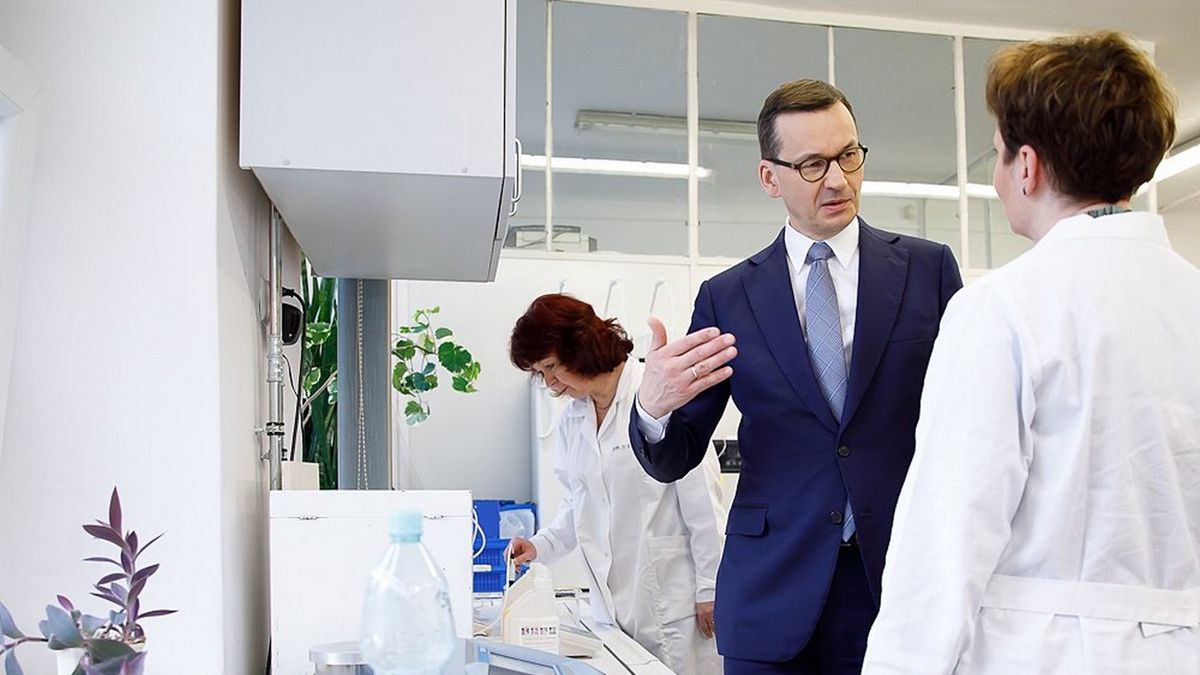 Morawiecki chce ozonować karty do głosowania. Skuteczność tej metody nie jest potwierdzona.