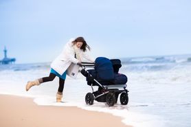 Jak dbać o skórę mamy i dziecka w czasie zimowych spacerów?