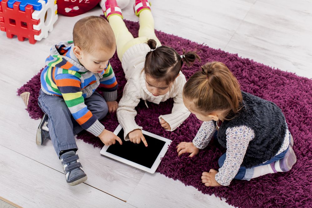 Czy smartfony i tablety są dla dzieci złe? Wyniki badań mogą Was zaskoczyć