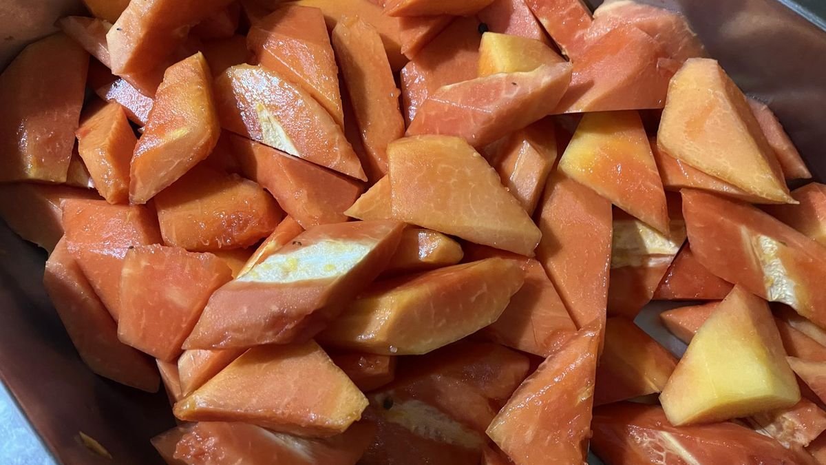 Jakie owoce można jeść wieczorem, a jakich lepiej unikać?