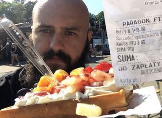 Zjadłem najdroższego gofra w Krynicy. Bita śmietana i owoce z puszki